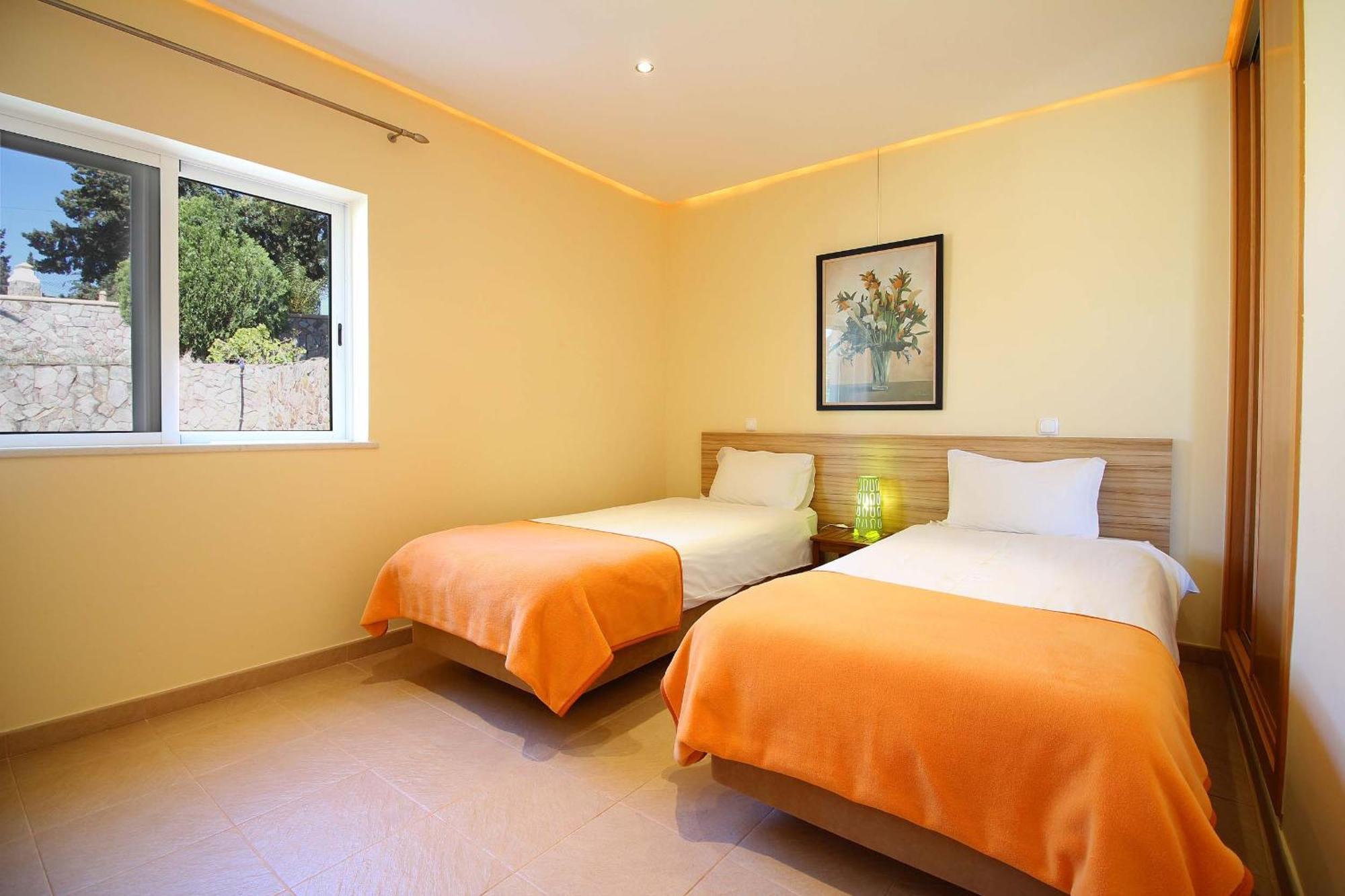 Quinta Dos Vales Wine Estate Guest House Estombar Ruang foto