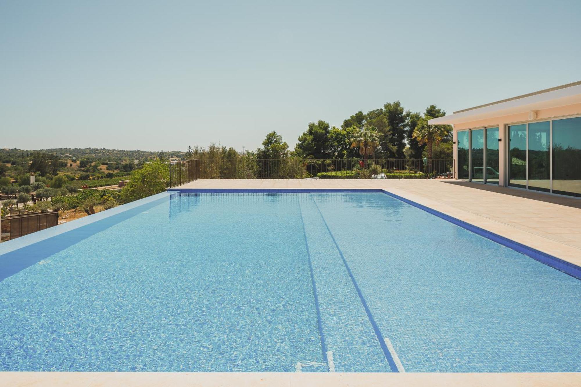 Quinta Dos Vales Wine Estate Guest House Estombar Bagian luar foto